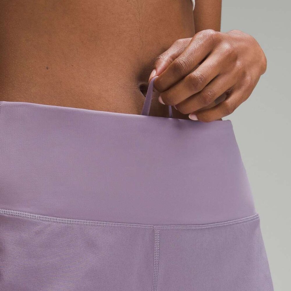 Lululemon Speed Up High-Rise Lined Short 2.5" Purple Ash - Picture 3 of 7